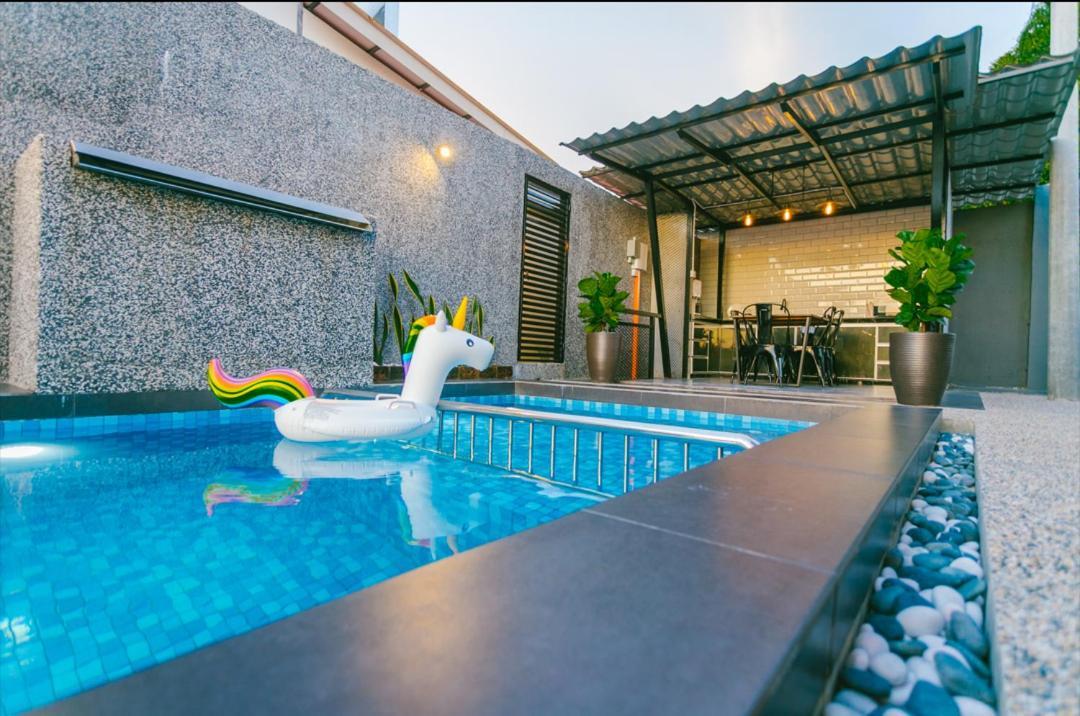 The Luxury Villa -Private Pool- Pantai Cenang  Zewnętrze zdjęcie